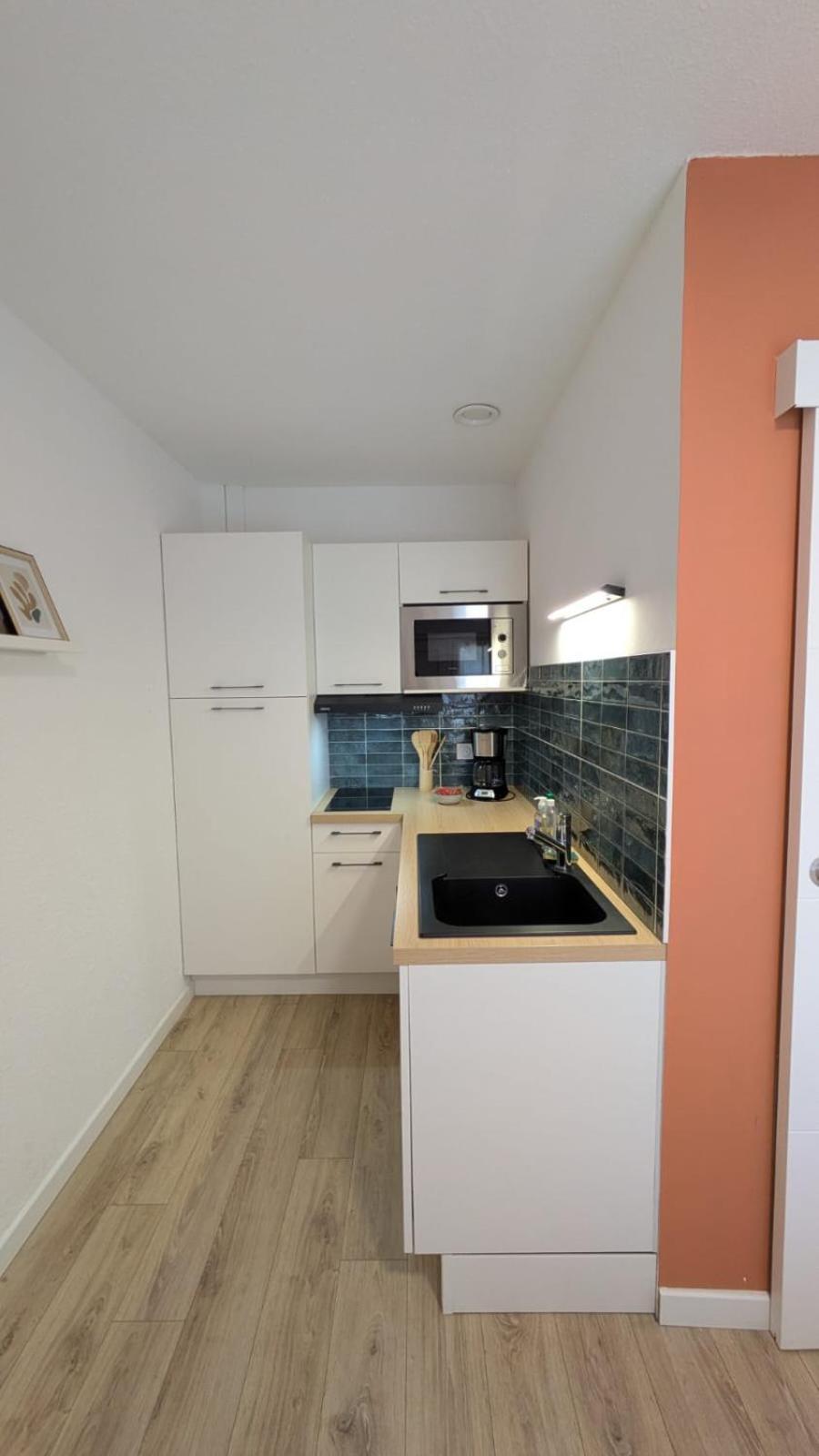 Studio Rez De Chaussee Avec Terrasse Centre Thermal Et Touristique - Casa Amneville Bagian luar foto