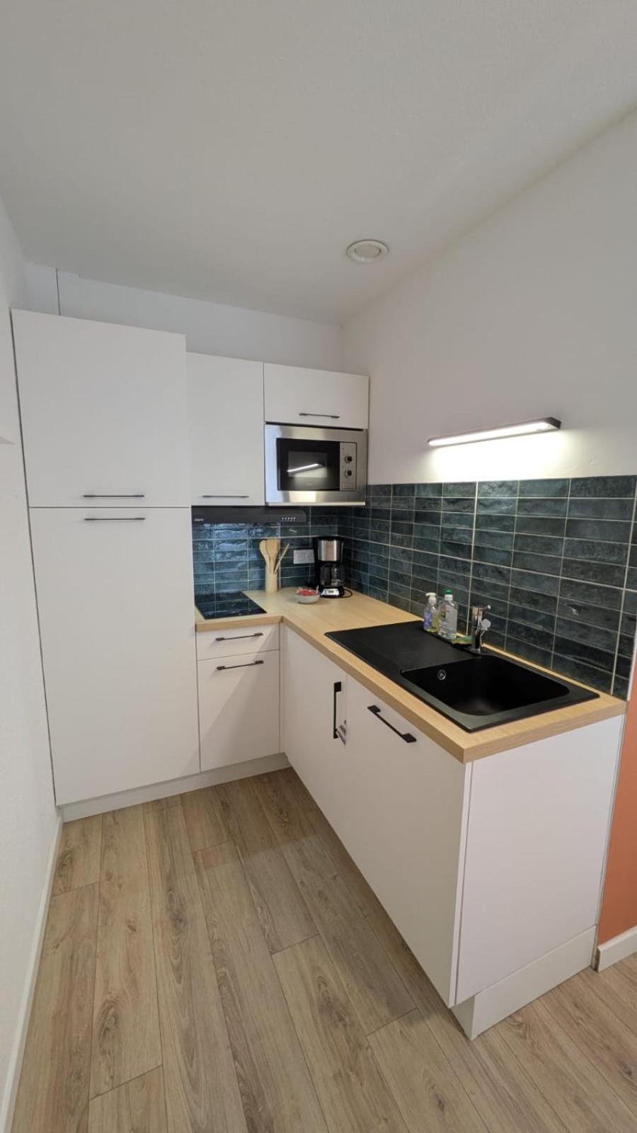 Studio Rez De Chaussee Avec Terrasse Centre Thermal Et Touristique - Casa Amneville Bagian luar foto
